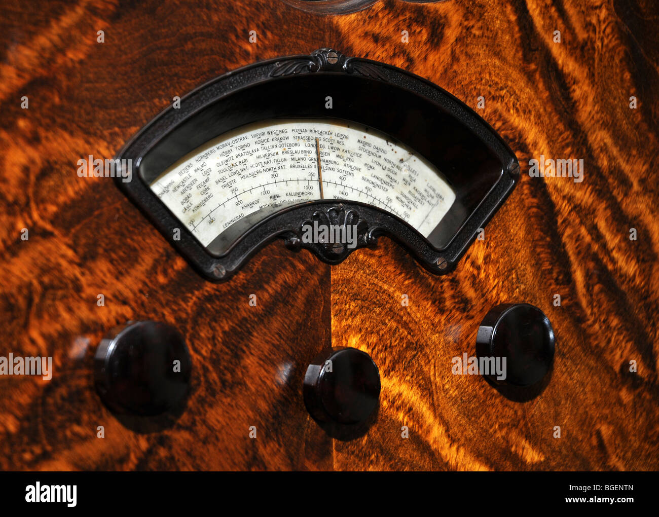 Crystal radio receiver hi-res stock photography and images - Alamy
