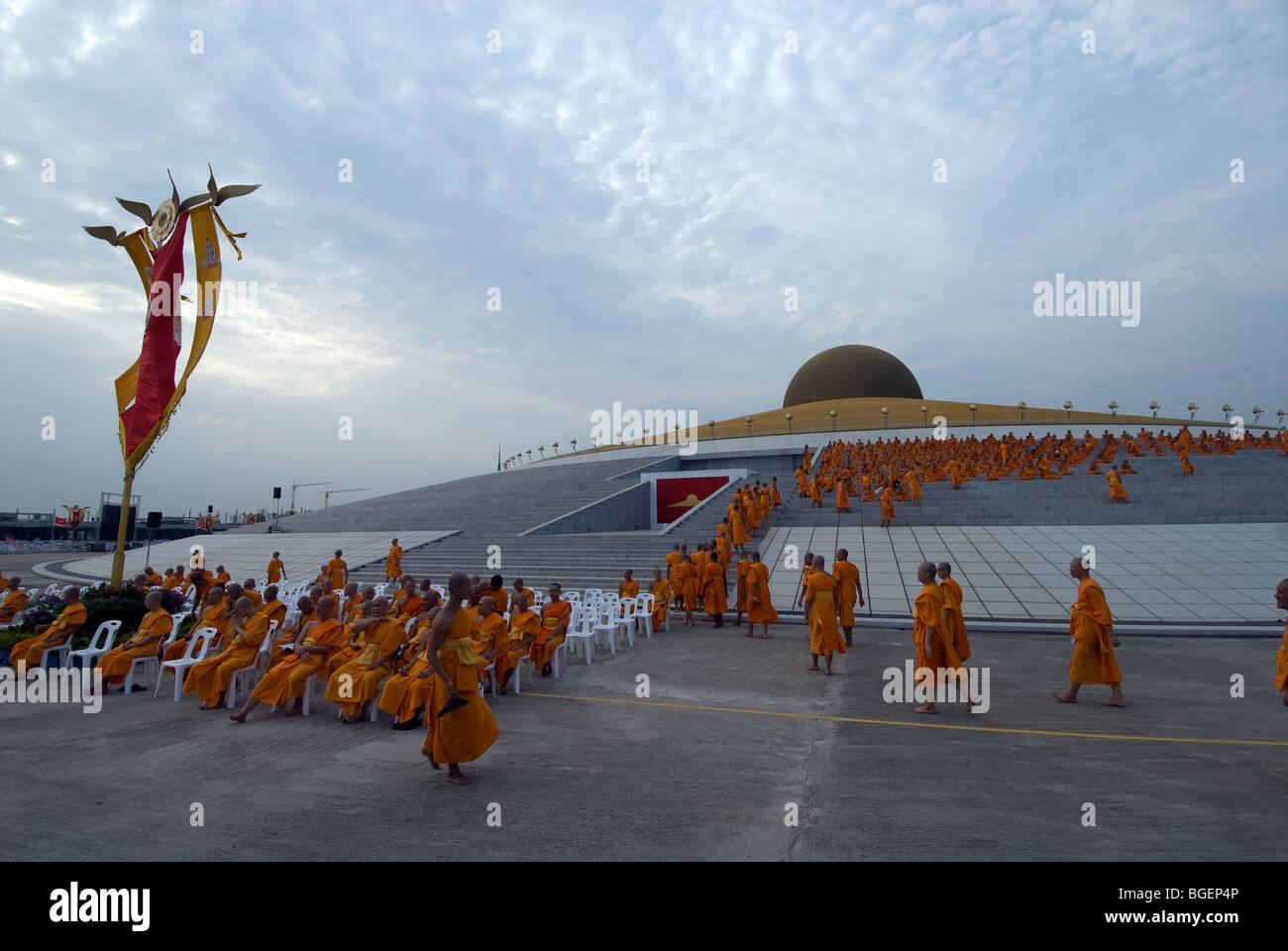 Wat Phra Dhammakaya Pathum Thani Bangkok Thailand Stock Photo Alamy