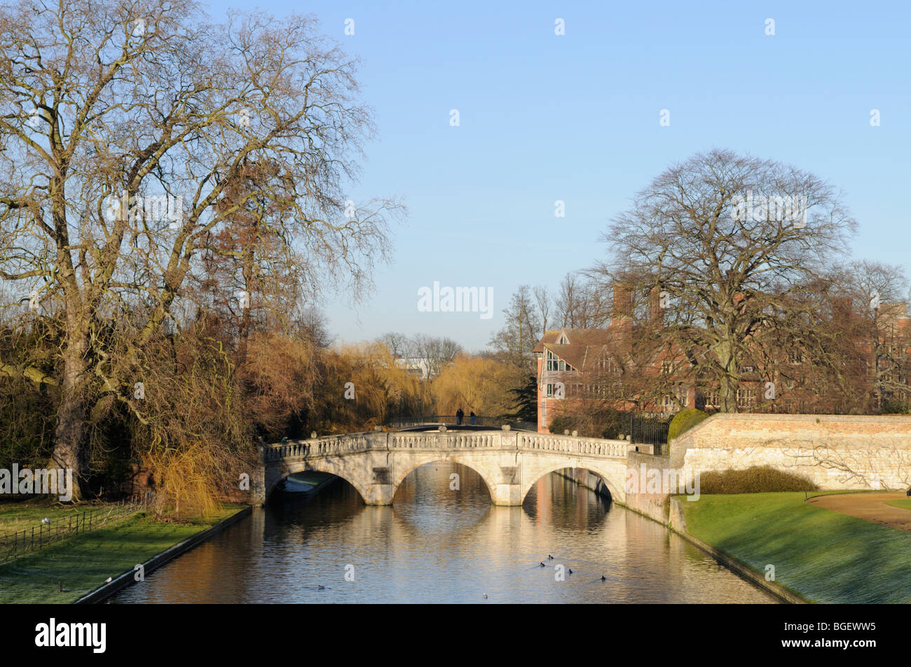 England; Cambridge; Clare Bridge  and the River Cam in winter Stock Photo