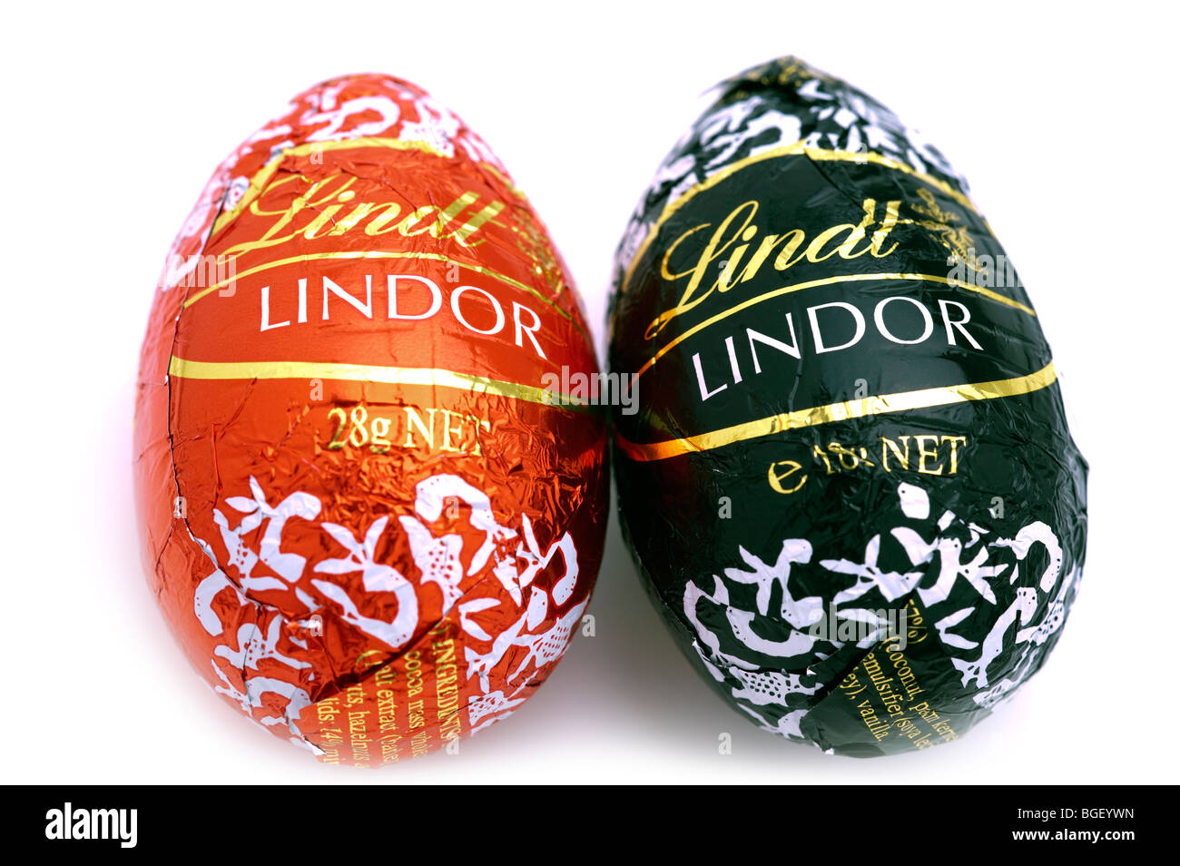 Lindt Lindor Chocolate Egg transparent PNG - StickPNG