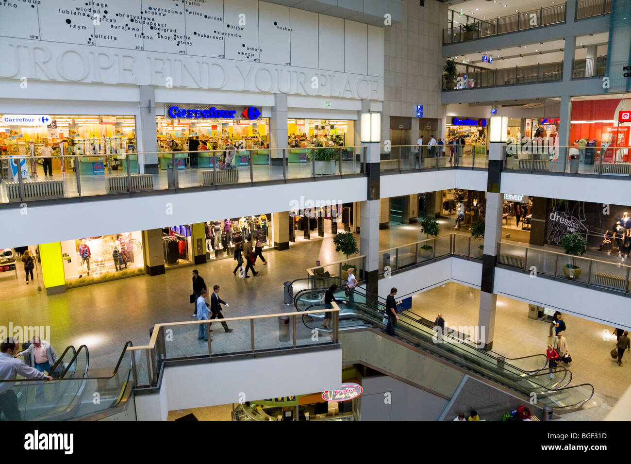 Arndale arcade hi-res stock photography and images - Alamy