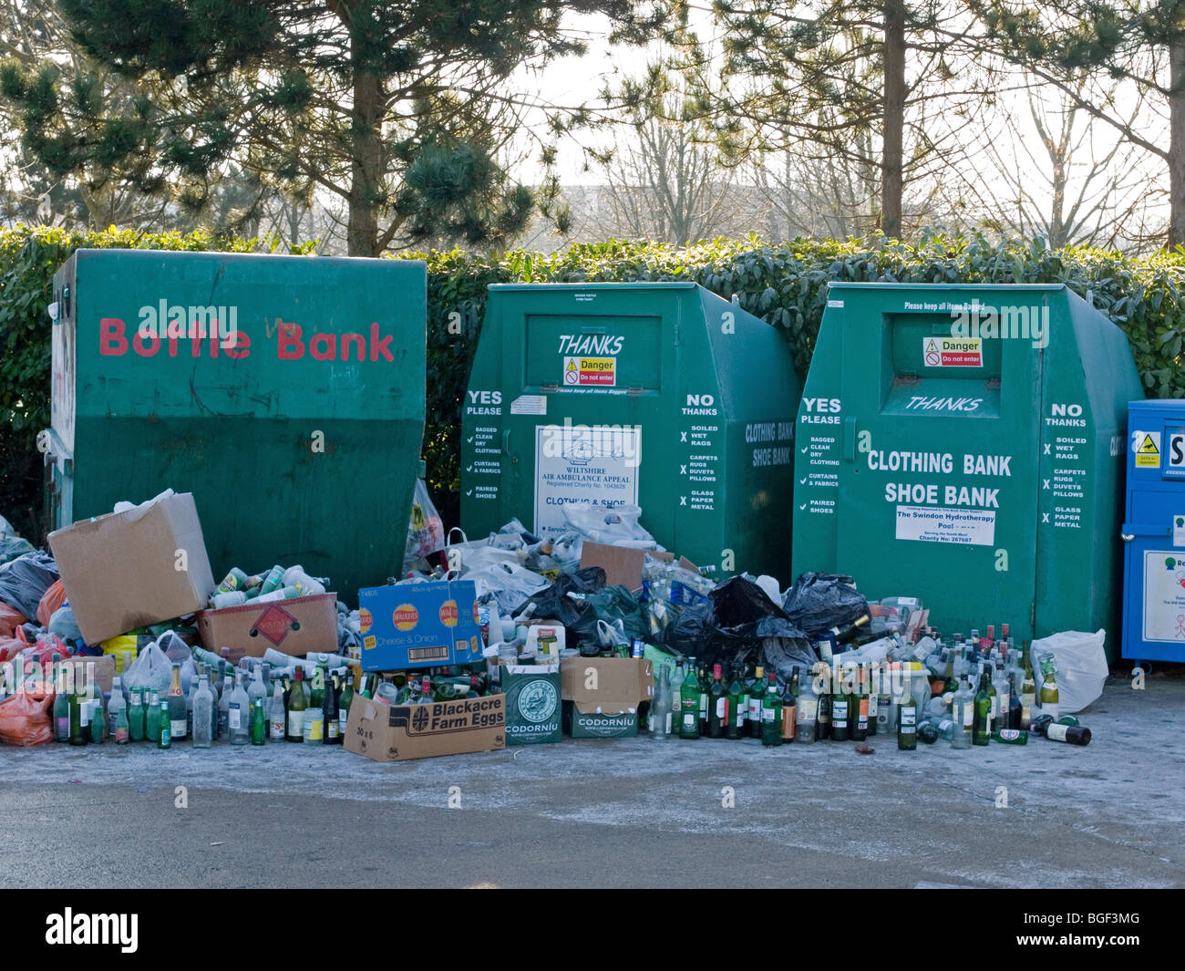 empty bottles at recycling centre Stock Photo Alamy