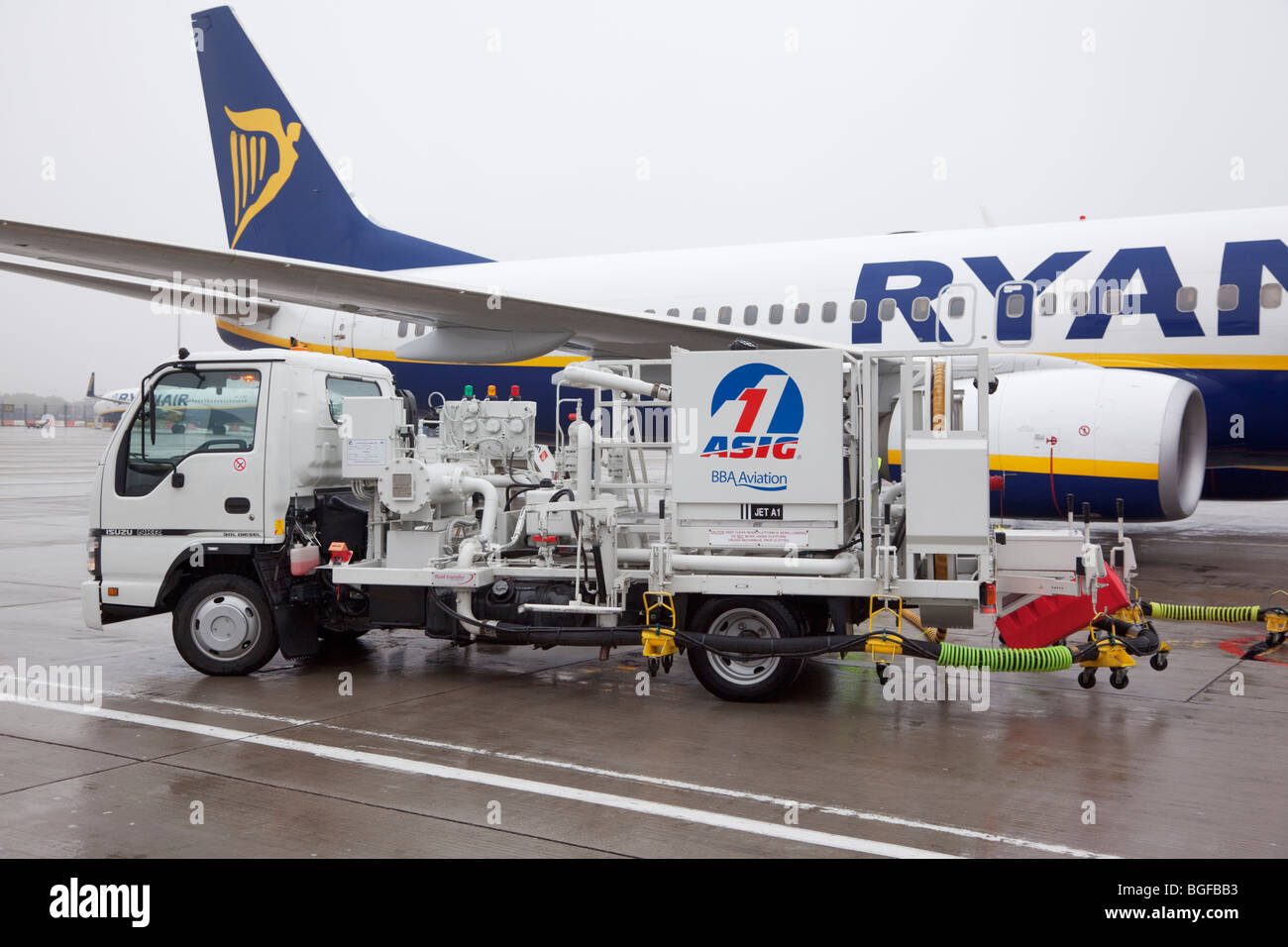 Fueling an Airplane Stock Photo Alamy