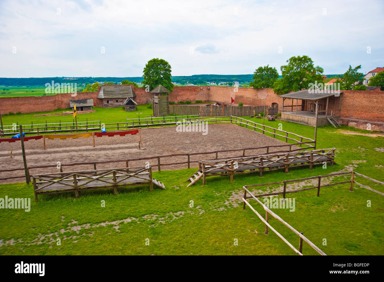 Showground for Medieval show games at Gniew Teutonic knights castle, Pomeronia, Poland | Turnierplatz, Deutschordensburg Mewe Stock Photo