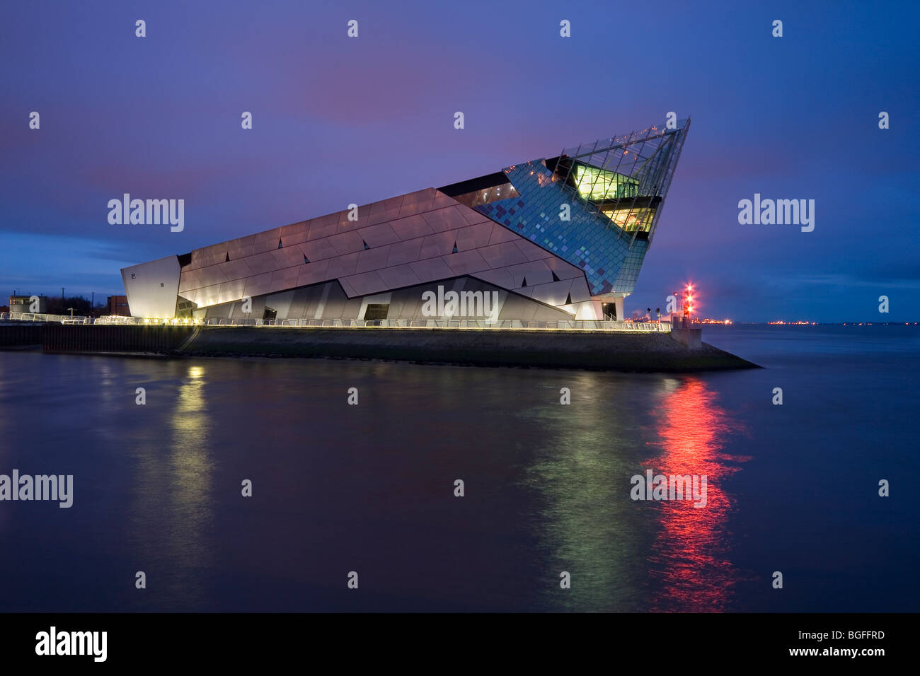 The Deep, a museum & aquarium, designed by Sir Terry Farrell, opened in 2002 in Hull, East Yorkshire, UK Stock Photo