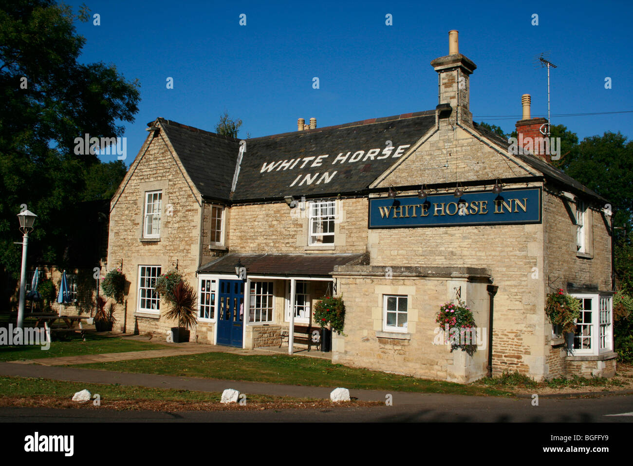 White Horse Escape Bed And Breakfast Manitoba Canada The country inn the White Horse in Morcott, Rutland Stock Photo - Alamy