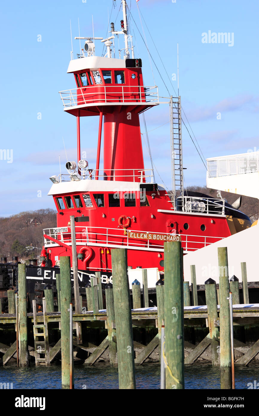 Tugboat in harbor, Port Jefferson, Long Island, NY Stock Photo Alamy