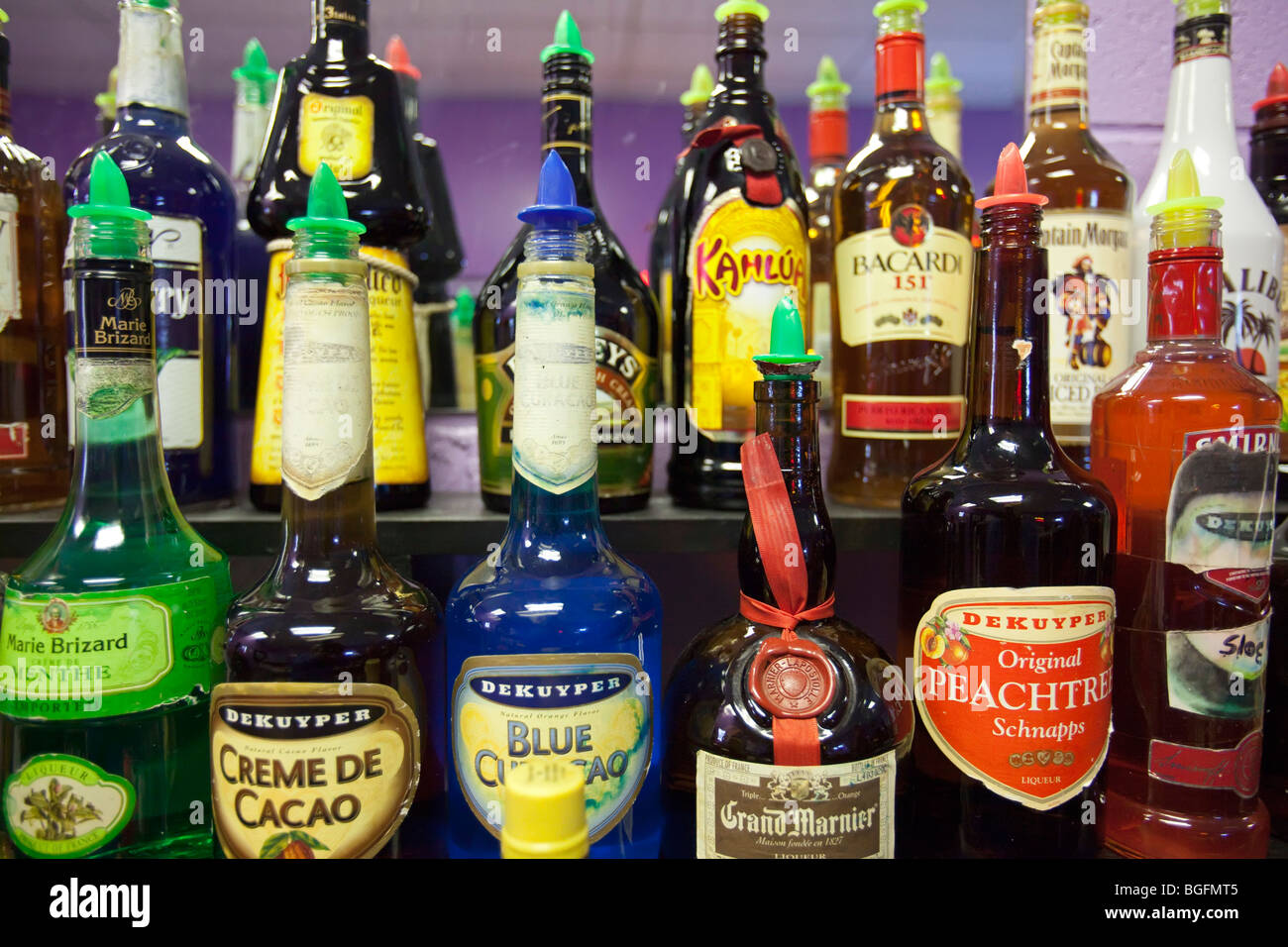 Mini bottles alcohol hi-res stock photography and images - Alamy