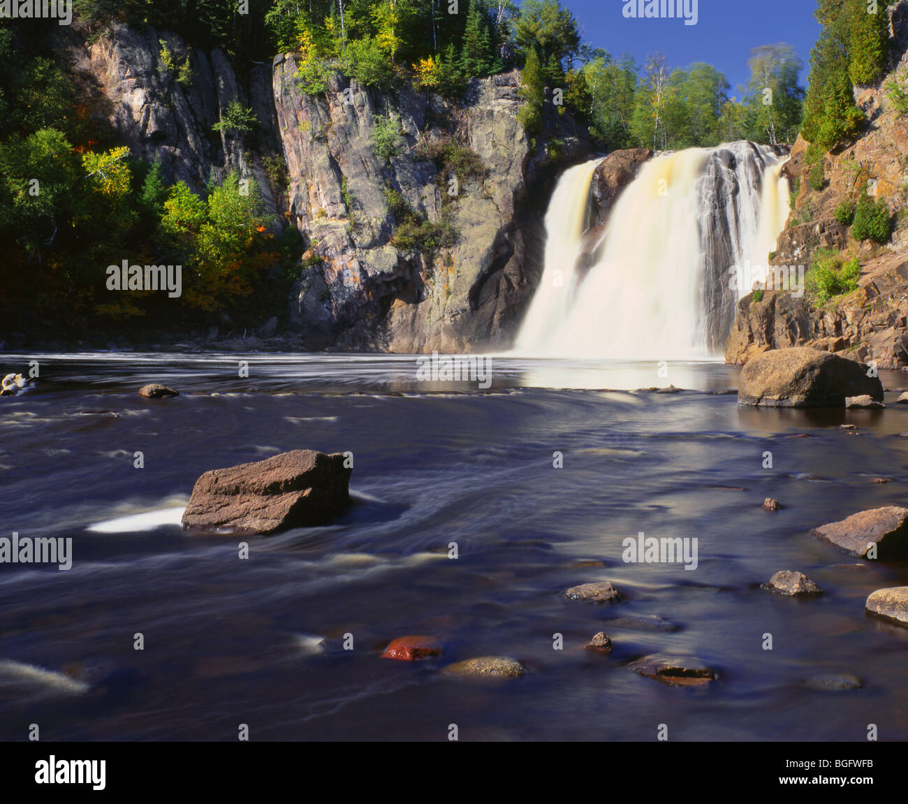 MINNESOTA High Falls on the Baptism River along the Superior Hiking Trail in Tettegouche State
