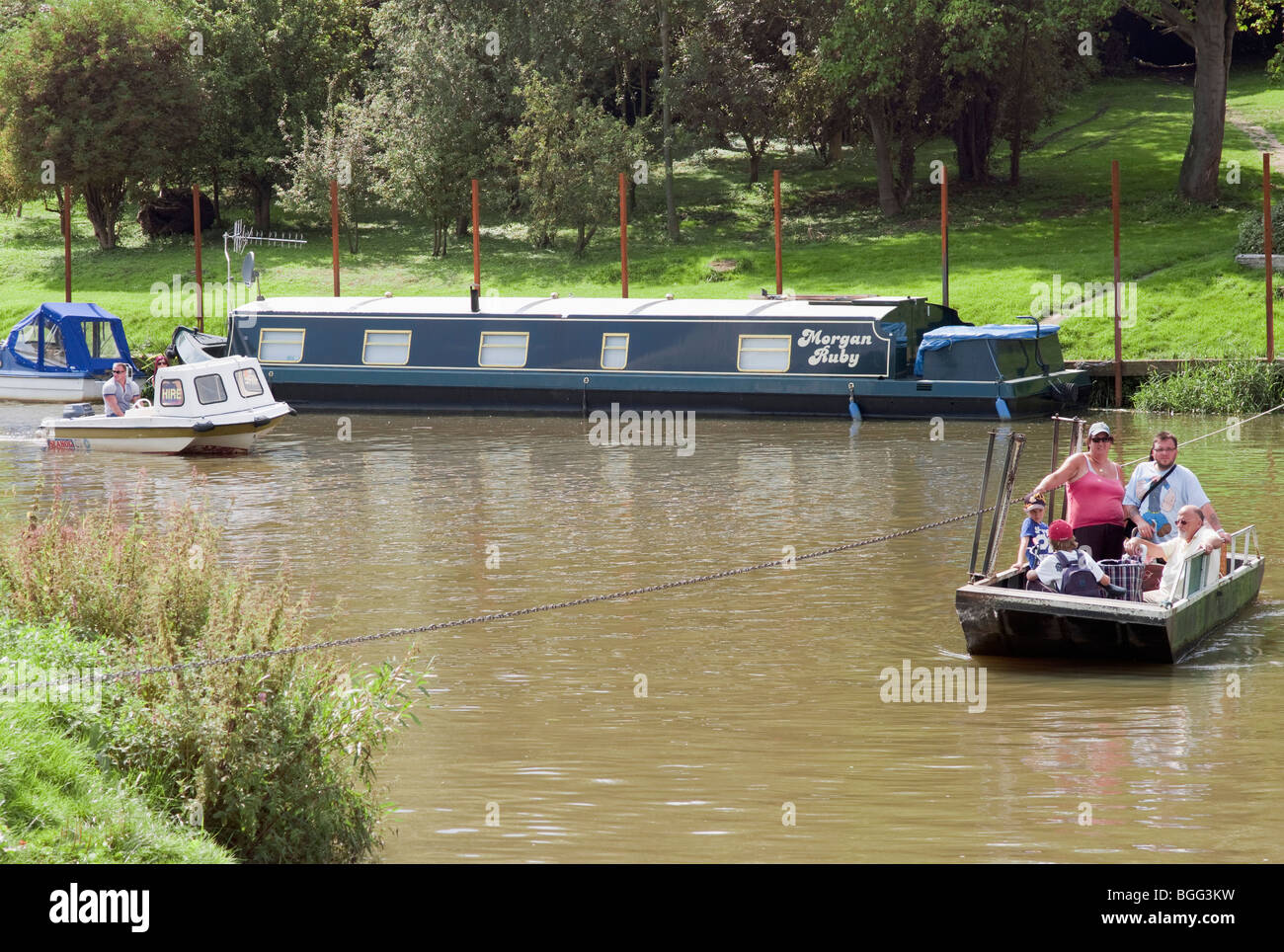 The hampton ferry on the river avon evesham worcestershire england uk Stock Photo Alamy