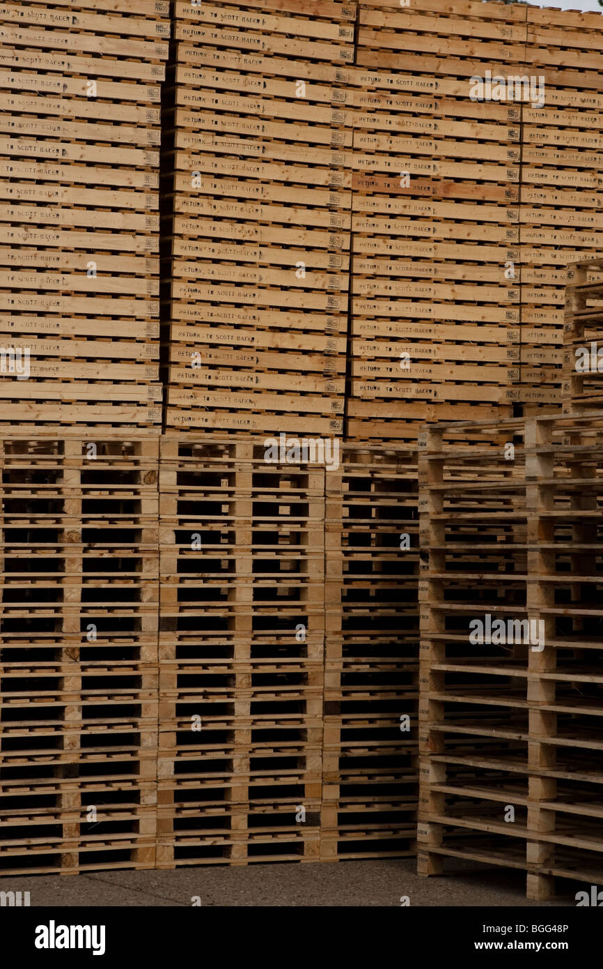 Wood and fencing supplies Timber Merchant UK Stock Photo Alamy