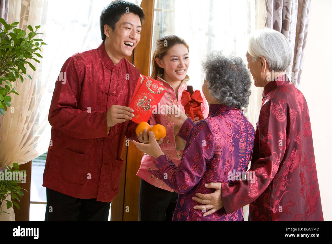 Family sending Chinese New Year gifts Stock Photo Alamy