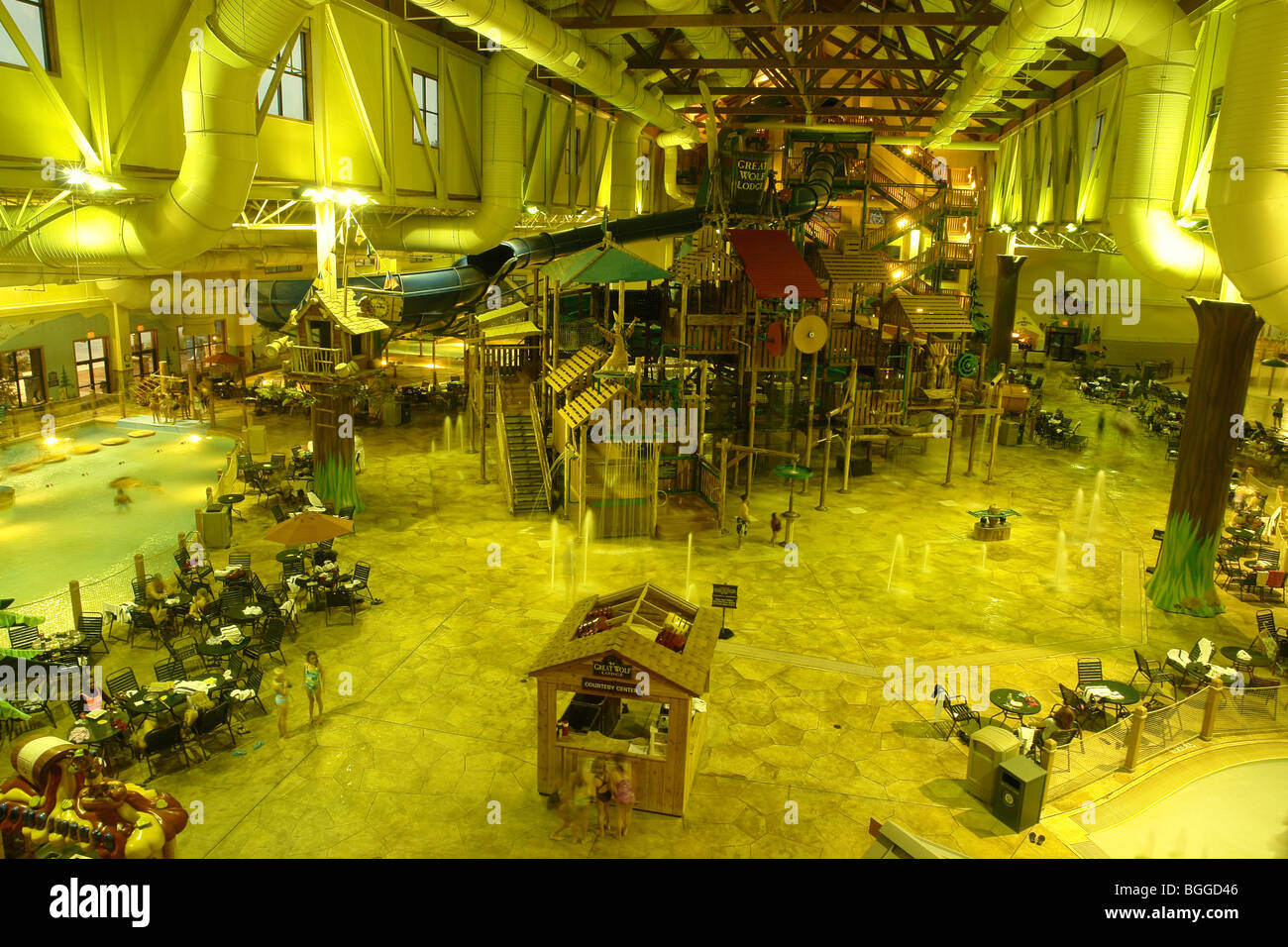 Great wolf lodge hi-res stock photography and images - Alamy