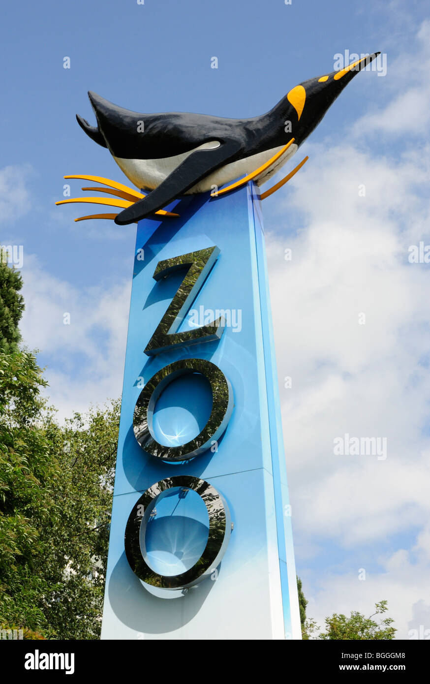 Edinburgh zoo entrance hi-res stock photography and images - Alamy