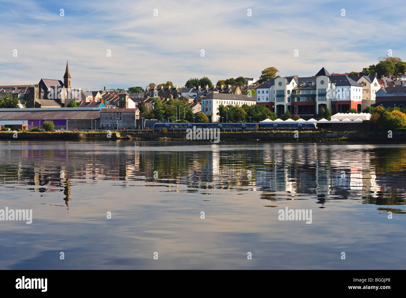 Looking east across the River Foyle to Waterside Link in Londonderry, Count Londonderry, Northern Ireland Stock Photo