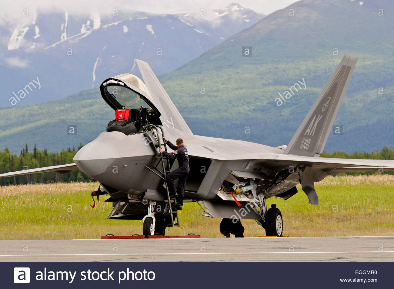 At Elmendorf Air Force Base Stock Photos & At Elmendorf Air Force Base