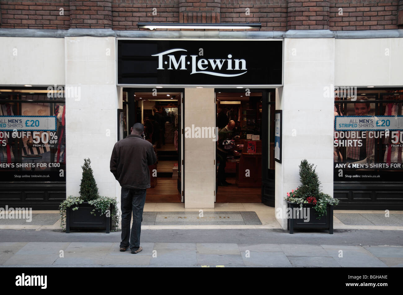 The shop front and entrance to the T M Lewin shirtmaker's and outfitters on Jermyn Street, London. Nov 2009 Stock Photo