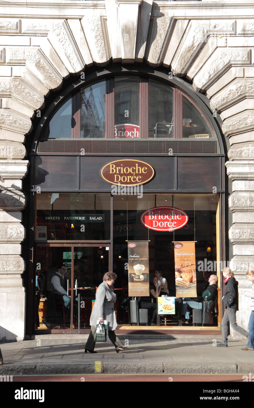 The shop front of Brioche Doree pastry shop, Piccadilly, London, UK. Nov 2009 Stock Photo