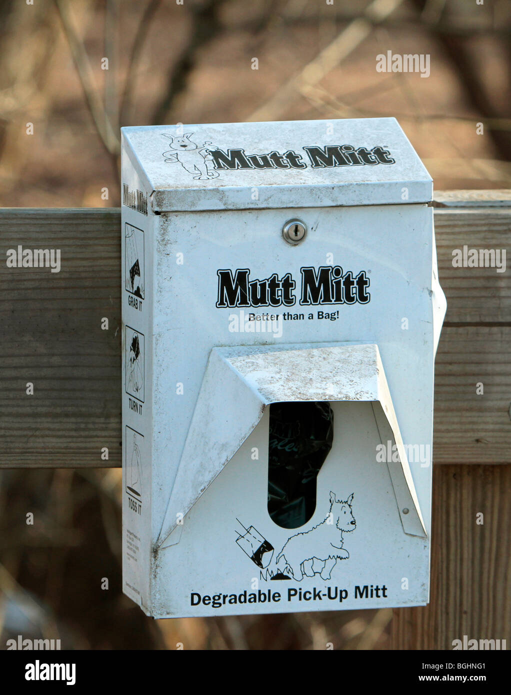 mutt mitt dispenser
