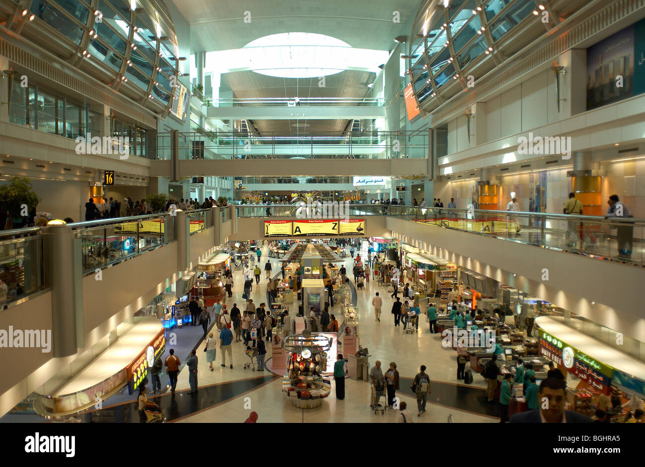 Dubai International Airport Terminal Stock Photo - Alamy