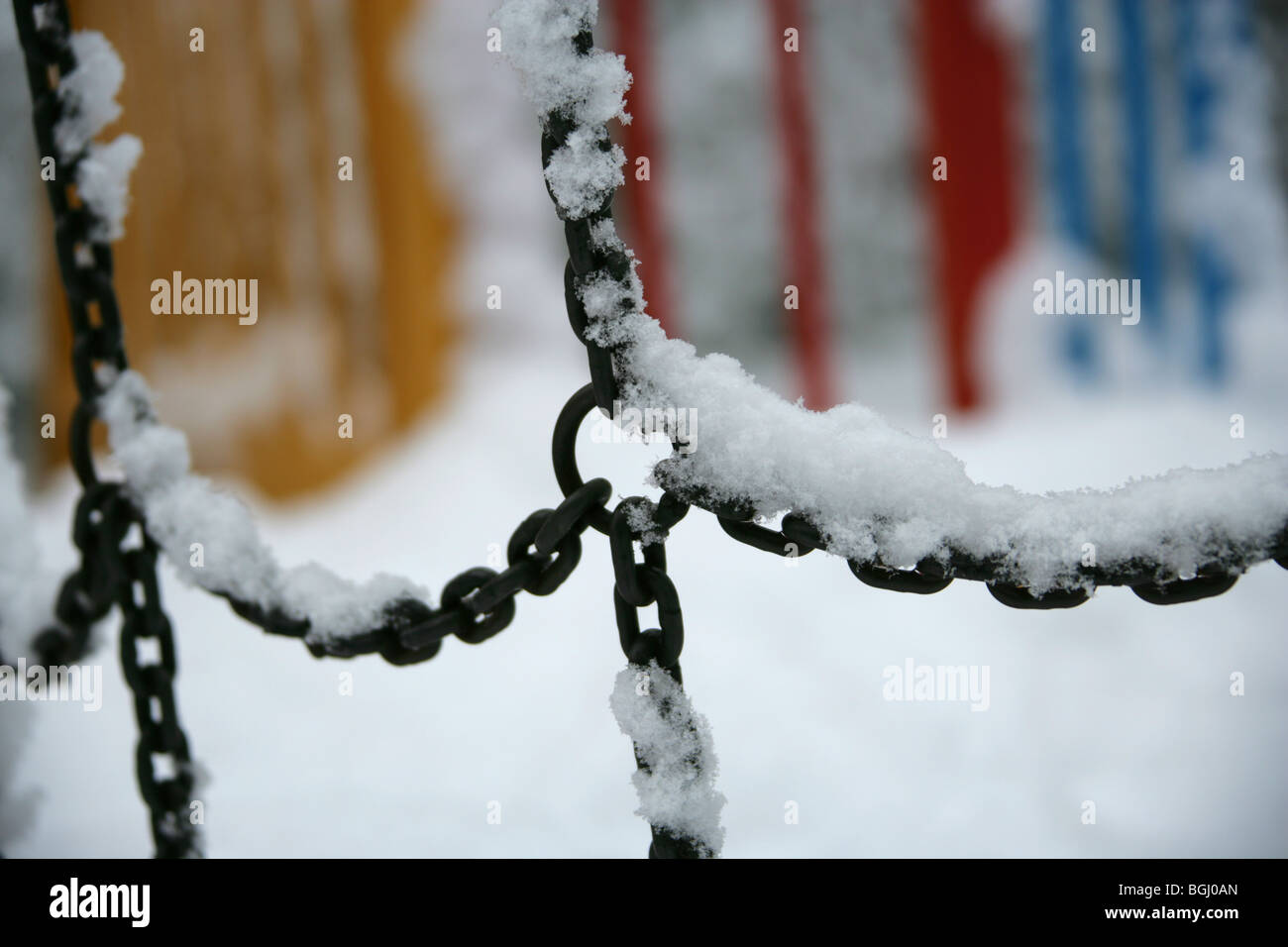 Ice covered chain link fence hi-res stock photography and images - Alamy