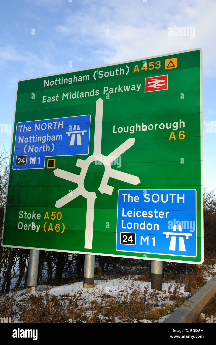 Motorway sign uk hi res stock photography and images Alamy Motorway sign uk hi res stock photography and images Alamy