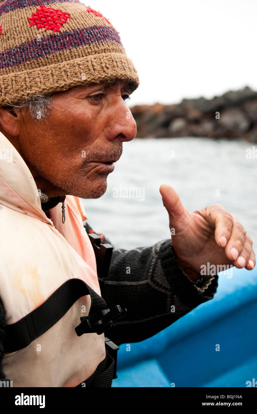 Fisherman on a boat hi-res stock photography and images - Alamy