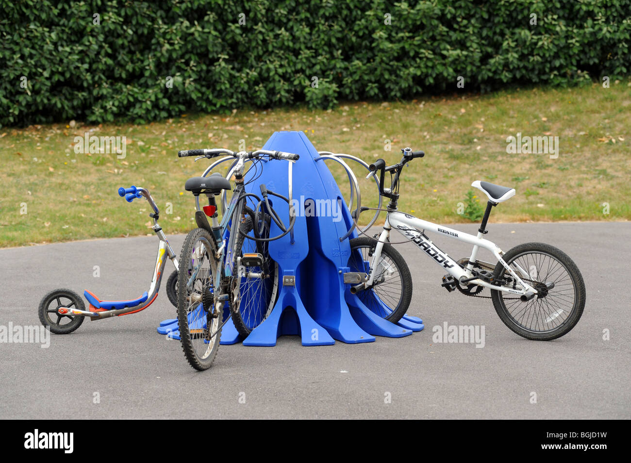 bike and scooter rack