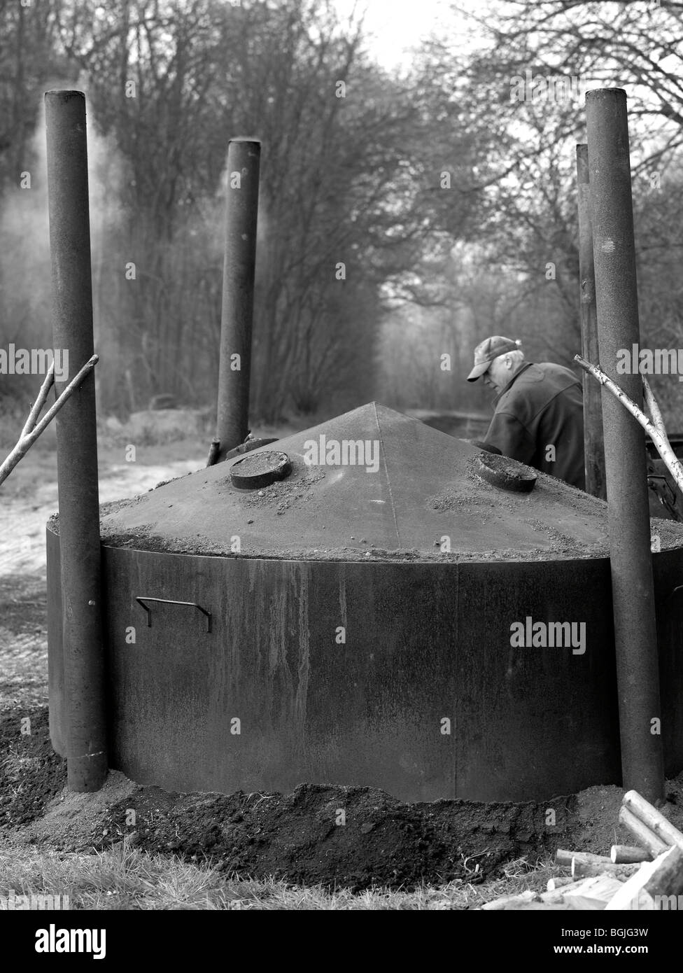 Charcoal Kiln High Resolution Stock Photography and Images Alamy