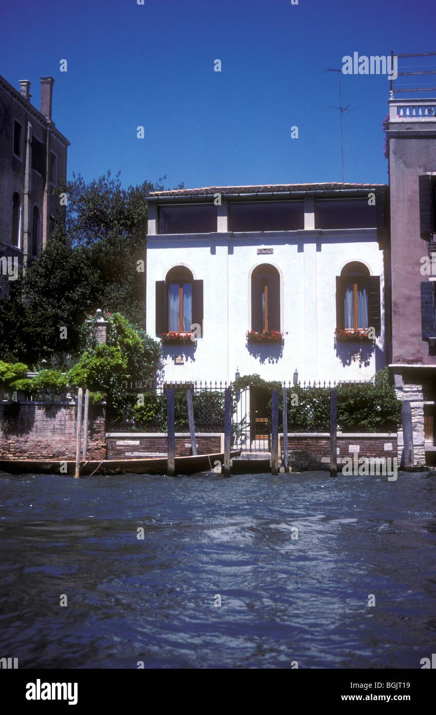Venetian palace hi-res stock photography and images - Alamy