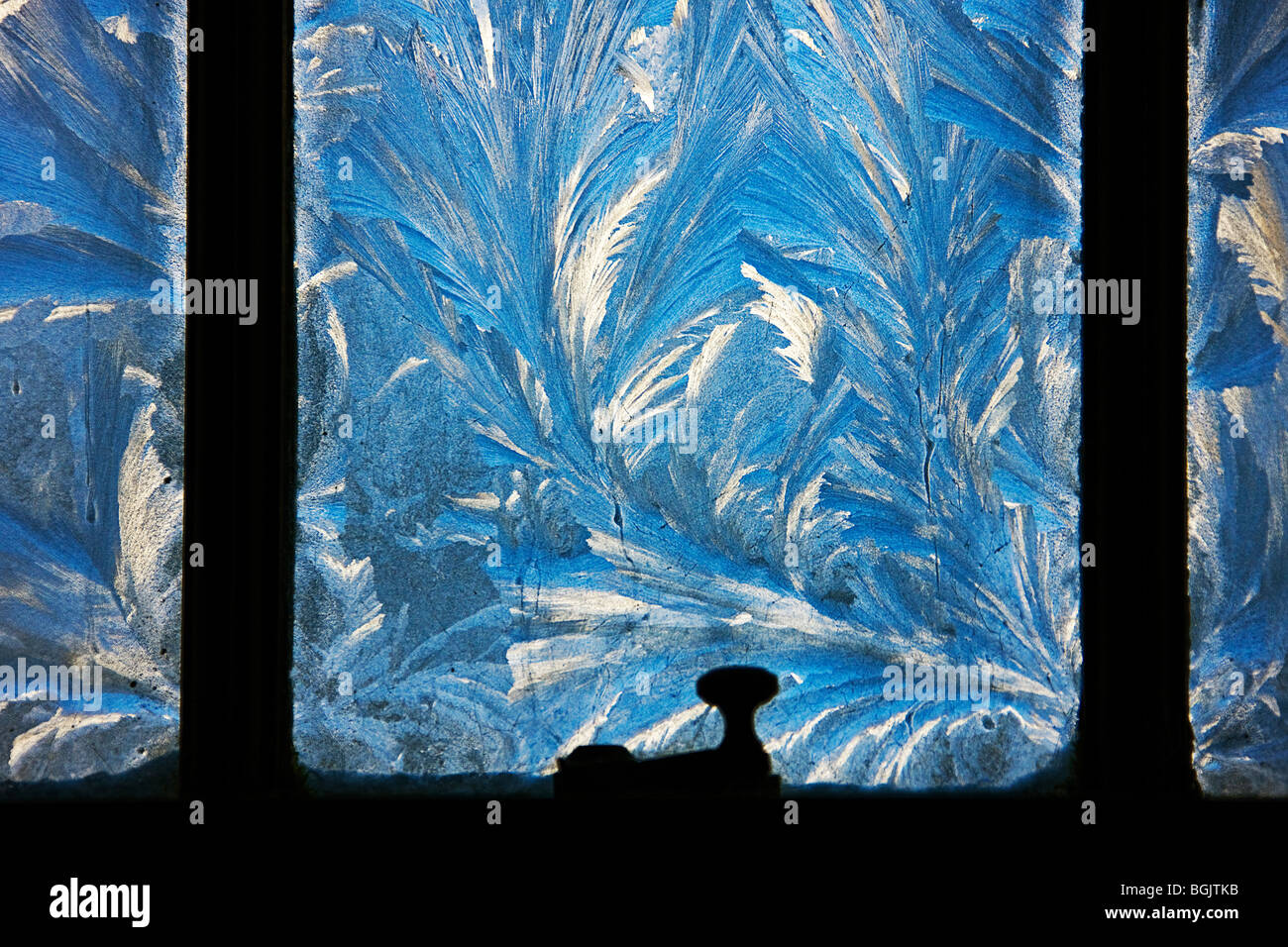 Patterns window hi-res stock photography and images - Alamy