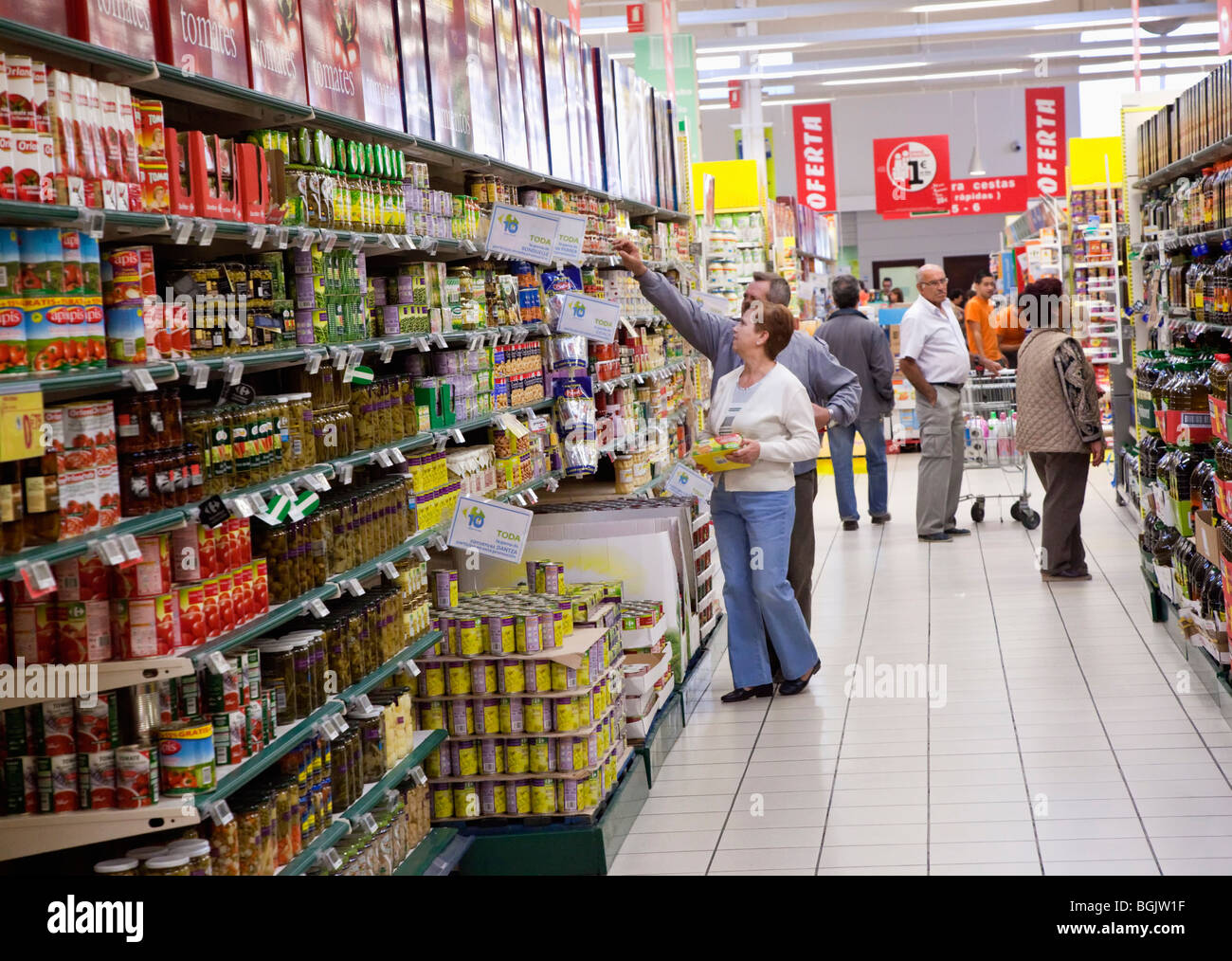Shopping in Carrefour supermarket, Torremolinos, Costa del Sol, Malaga  Province, Spain Stock Photo - Alamy