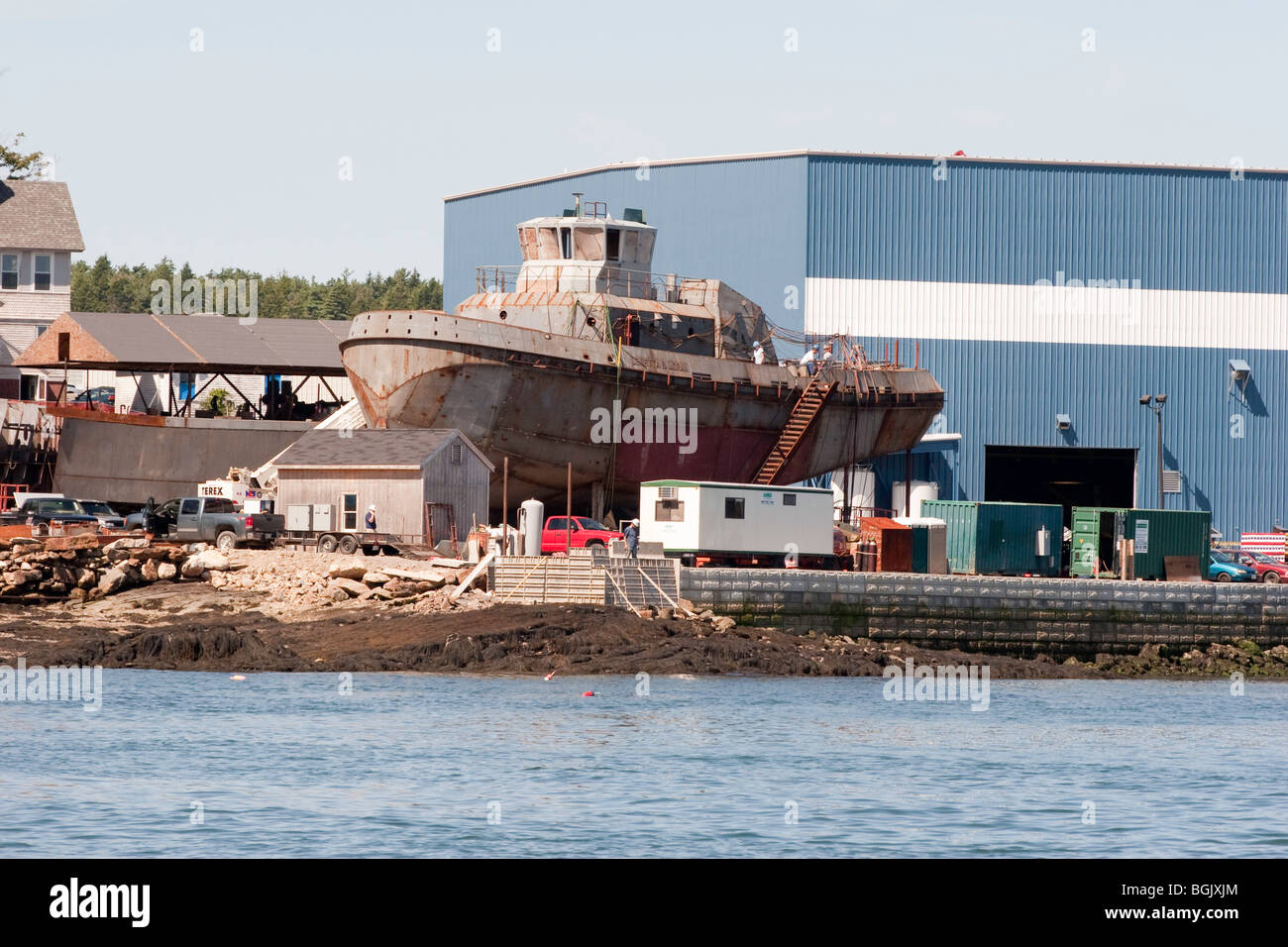 Washburn & Doughty Tug LORETTA B MORAN under construction Stock Photo