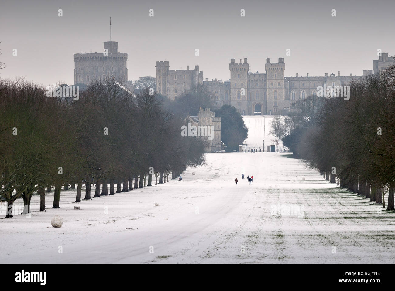 Windsor Castle in winter snow Stock Photo Alamy