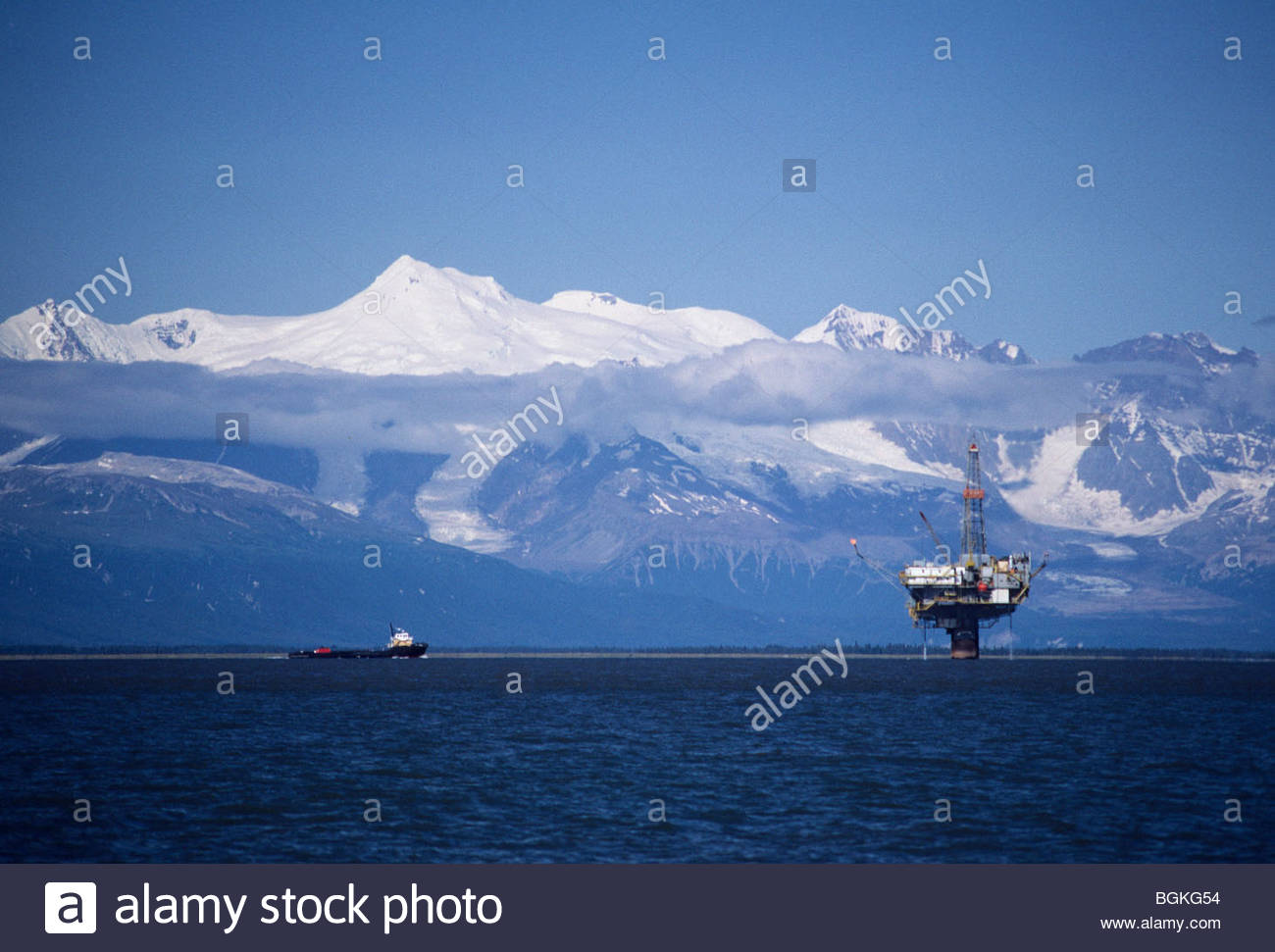 Alaska. Cook Inlet, Monopod oil production platform Stock Photo