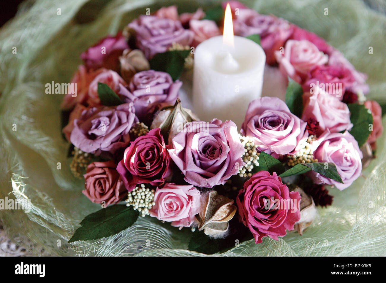 Roses and candle arrangement hi-res stock photography and images - Alamy