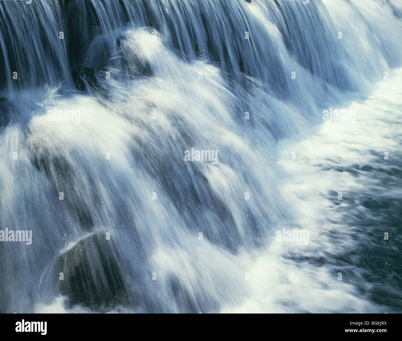 Water flowing rock close up hi-res stock photography and images - Alamy