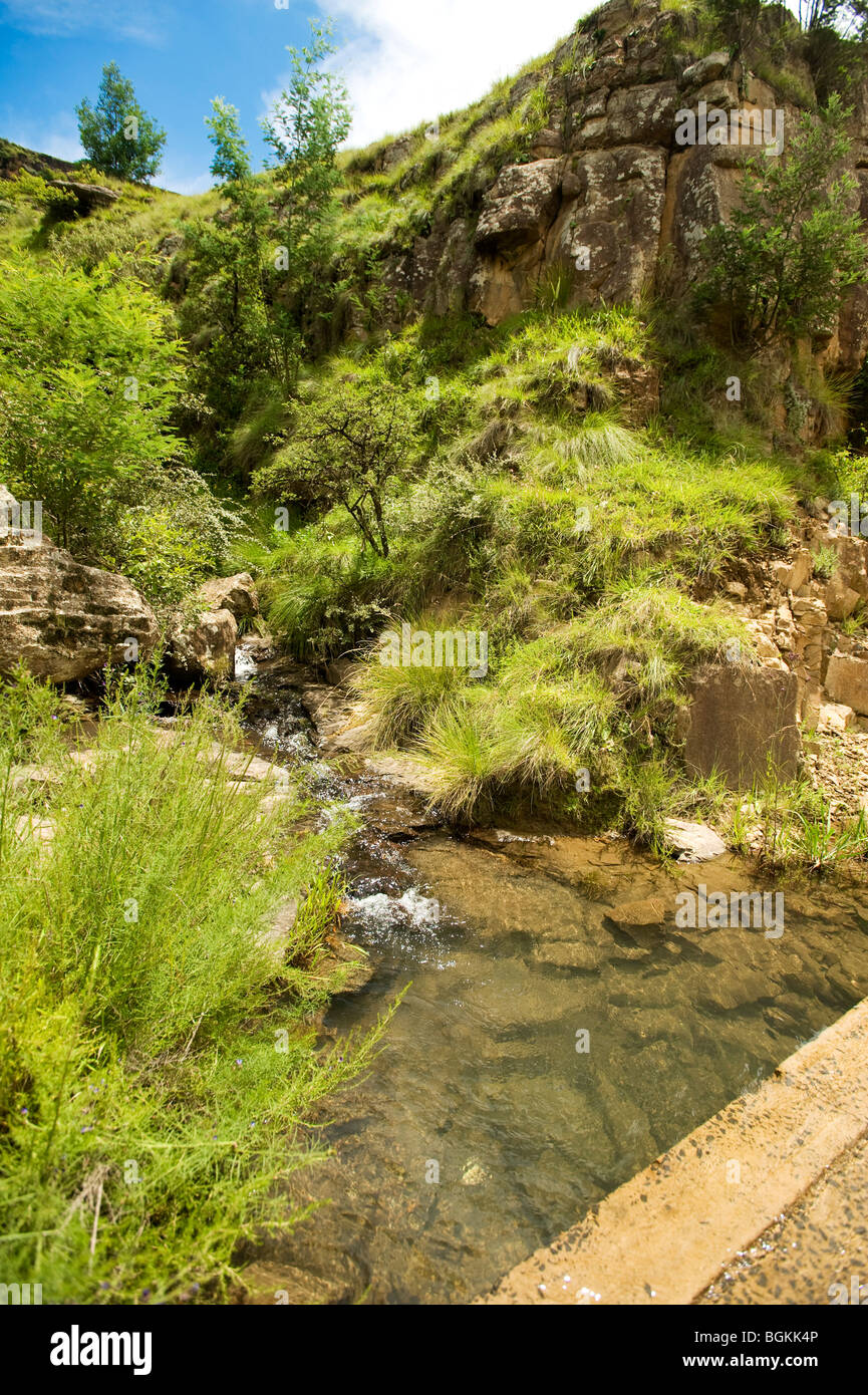 The Sani Pass Which Goes From South Africa To Lesotho Through The Drakensburg Mountains South Africa Lesotho Stock Photo Alamy The Sani Pass Which Goes From South Africa To Lesotho Through The Drakensburg Mountains South Africa Lesotho Stock Photo Alamy