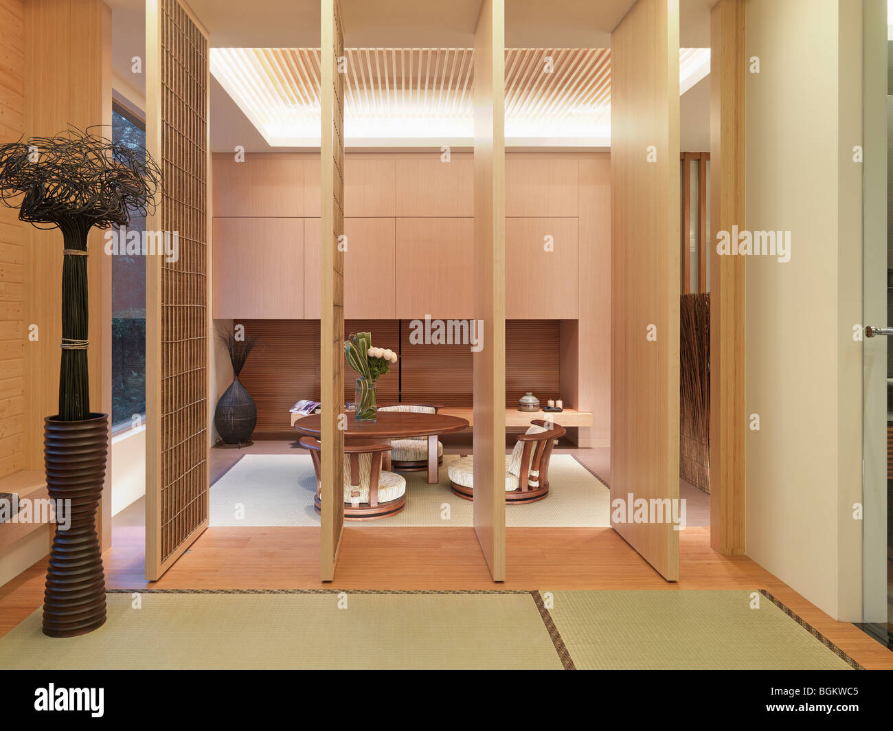 Asian structures hires stock photography and images Alamy