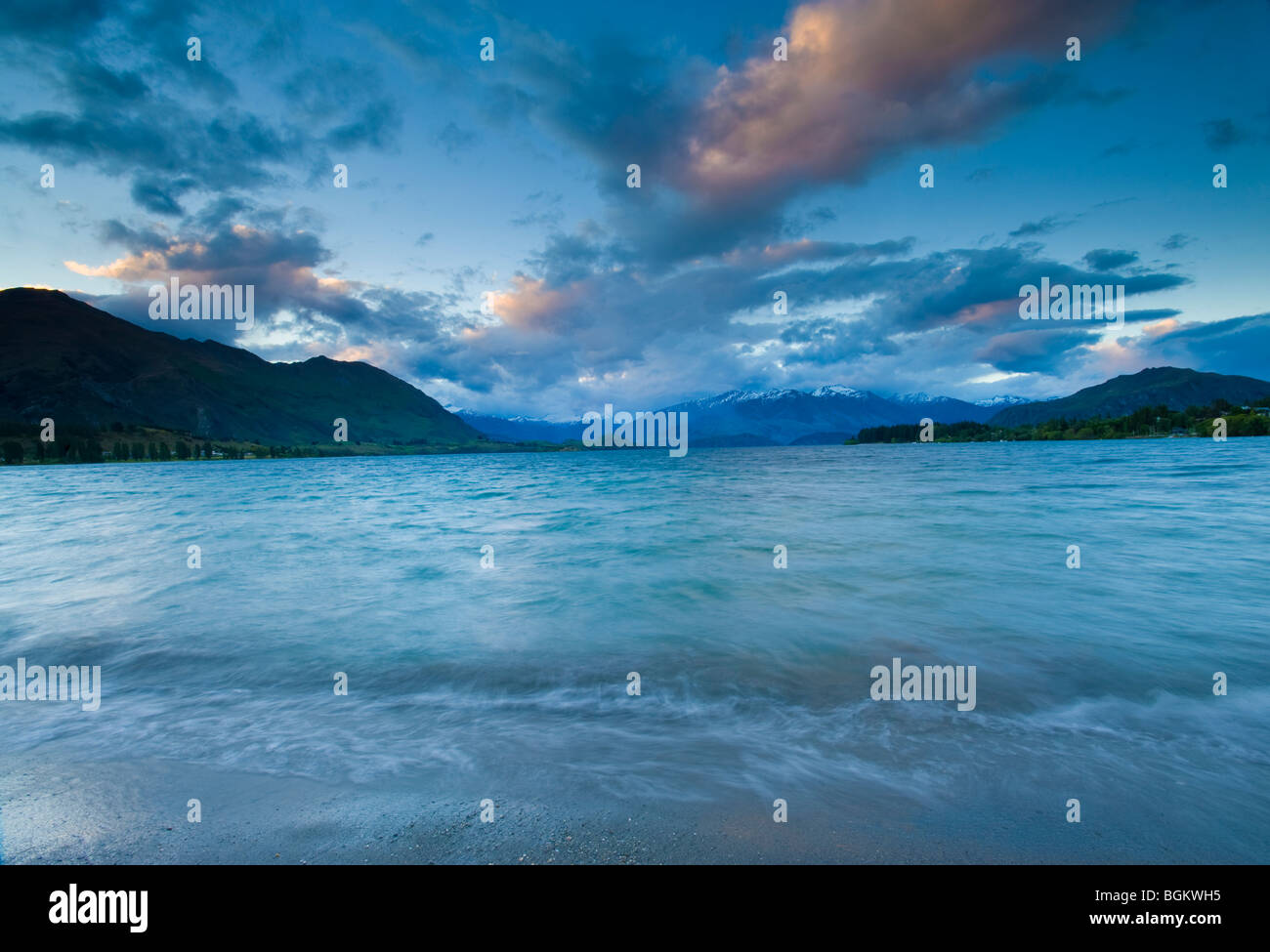 Lake Wanaka, Central Otago, South Island, New Zealand Stock Photo - Alamy
