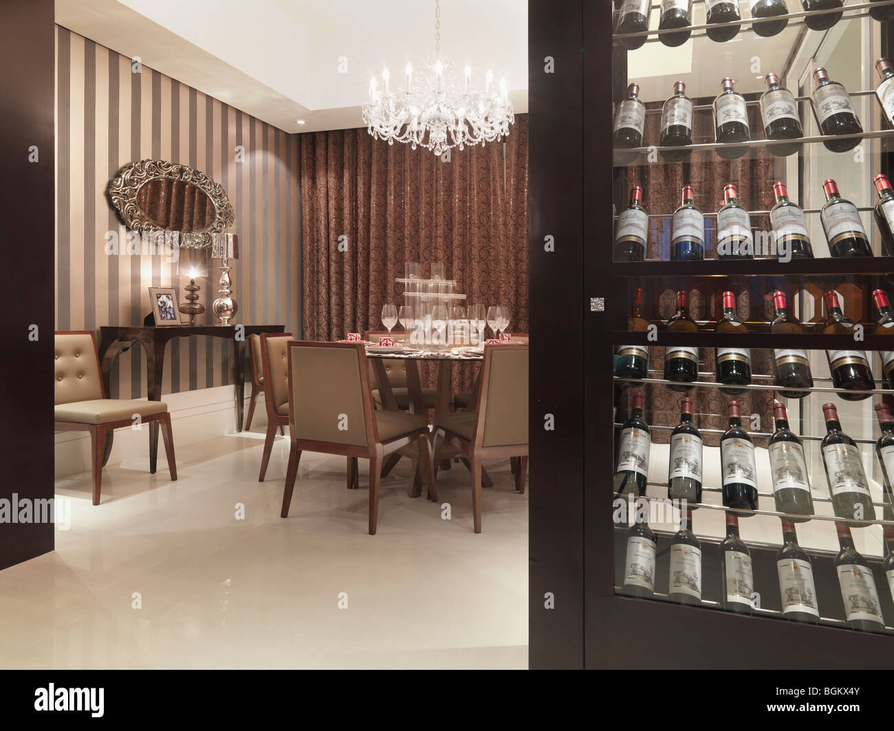 Wine cooler hires stock photography and images Alamy