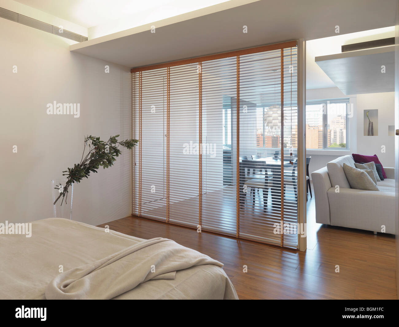 Partition separating room hires stock photography and images Alamy