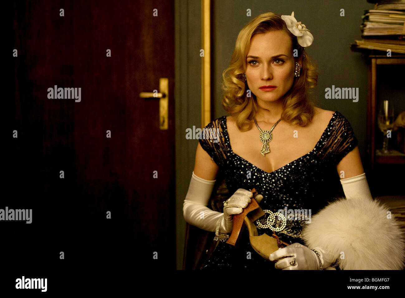 Inglourious basterds Year 2009 Director Quentin Tarantino Diane