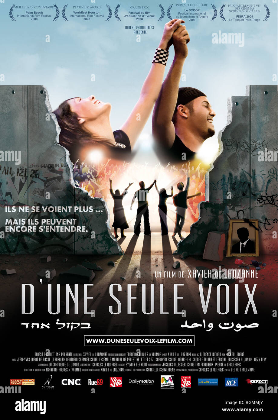 D'une seule voix Year : 2009 Director : Xavier de Lauzanne Affiche du film (Fr) Stock Photo