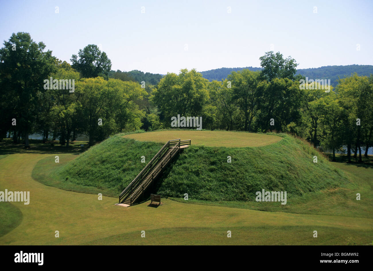 Mound B Is The Second Largest Mound And Measures 23 Feet High At The ...