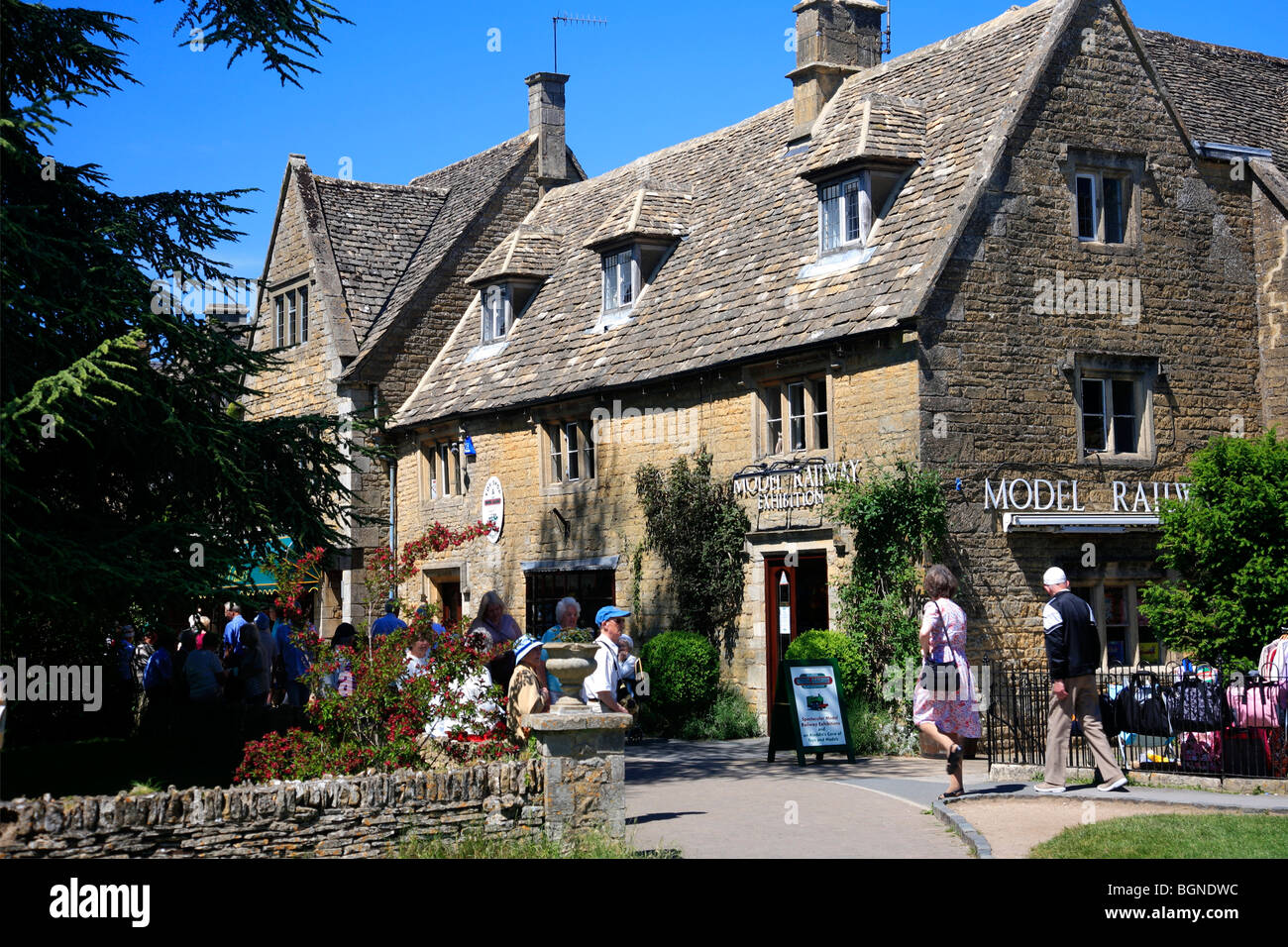 Model Railway Buildings Bourton on the Water village Gloucestershire