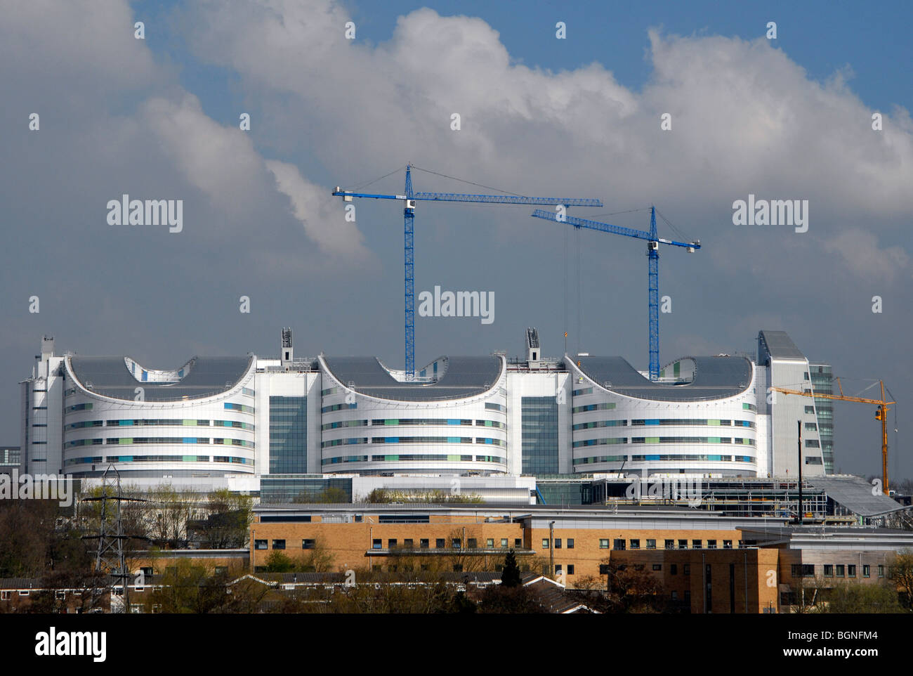 The new Queen Elizabeth Hospital, Birmingham, nearing the end of it's