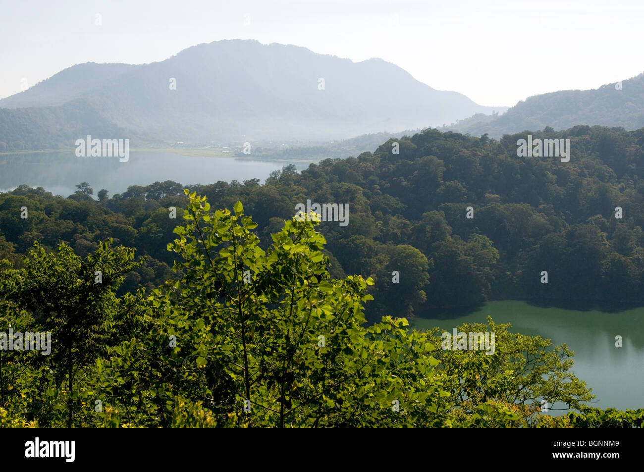 Asian lakes hi-res stock photography and images - Alamy