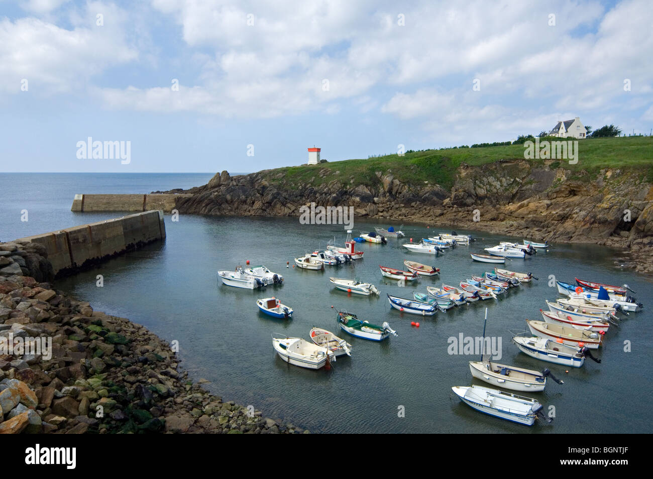 Motorboats in the little harbour of Pors-Poulhan, Finistère, Brittany, France Stock Photo