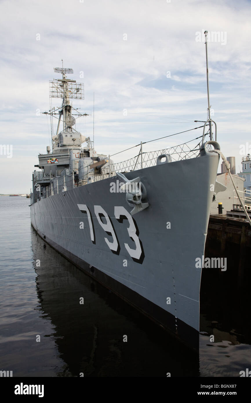 Artillery guns on a WORLD WAR ll Fletcher Class Destroyer, the USS